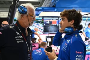Flavio Briatore junto a Franco Colapinto.