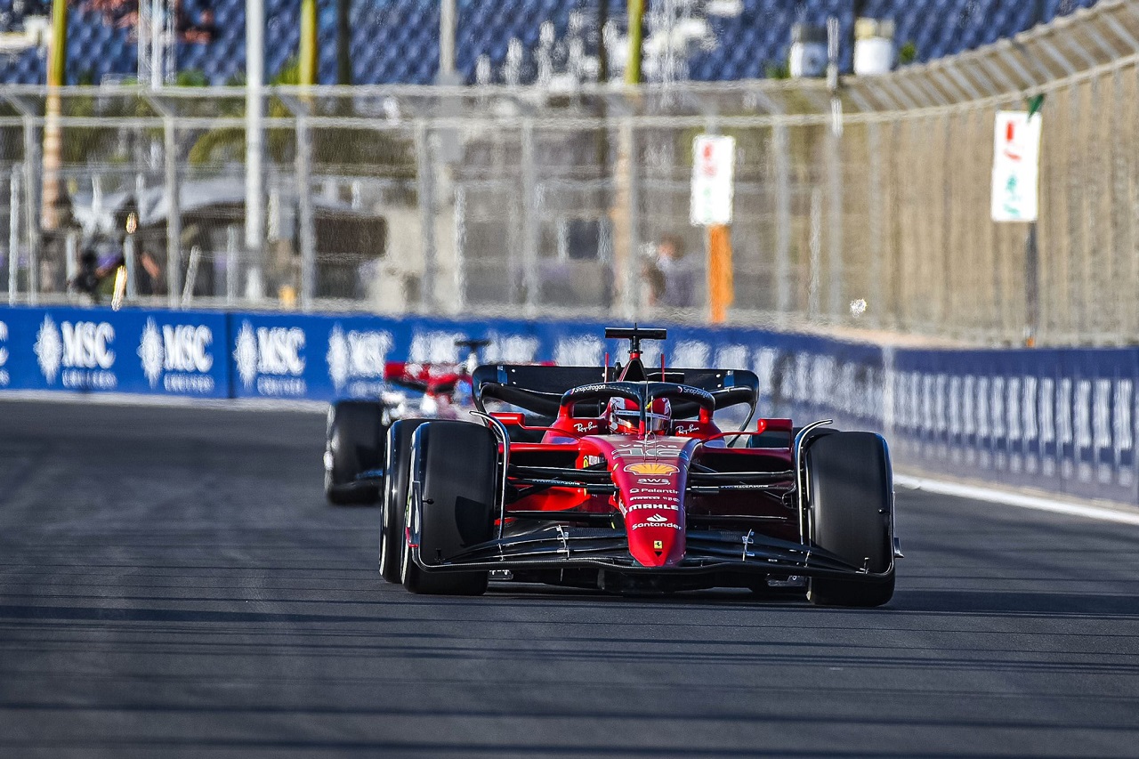 Leclerc en el final fue el más rápido de la tanda primera de F1