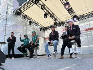 Gran Premio de Japón, Drivers Stage. Fernando Alonso, Lance Stroll, Sergio Pérez y Valtteri Bottas.