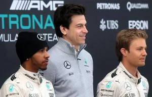 Toto Wolff, junto a Lewis Hamilton y Nico Rosberg.